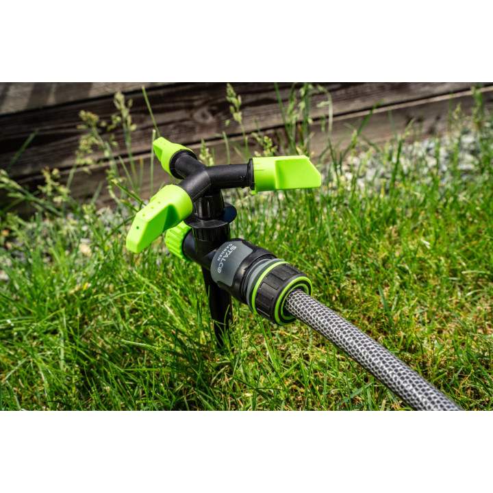 Zraszacz obrotowy trójramienny na szpilce STR
